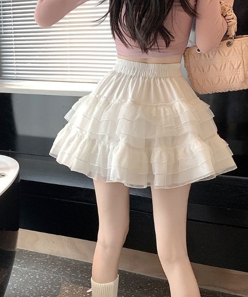 Beststore(ベストストア)の「ボリュームフリル ミニ丈 ティアードスカート(インナーパンツ付)(スカート・レディース・ホワイト/ブラック・M/L/FREE)」の19枚目の写真