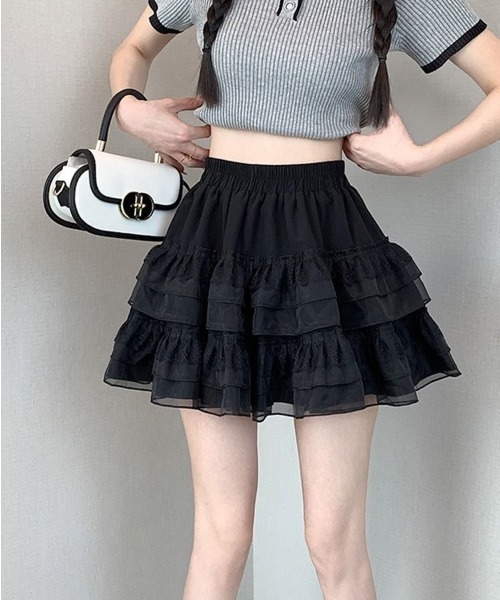 Beststore(ベストストア)の「ボリュームフリル ミニ丈 ティアードスカート(インナーパンツ付)(スカート・レディース・ホワイト/ブラック・M/L/FREE)」の4枚目の写真