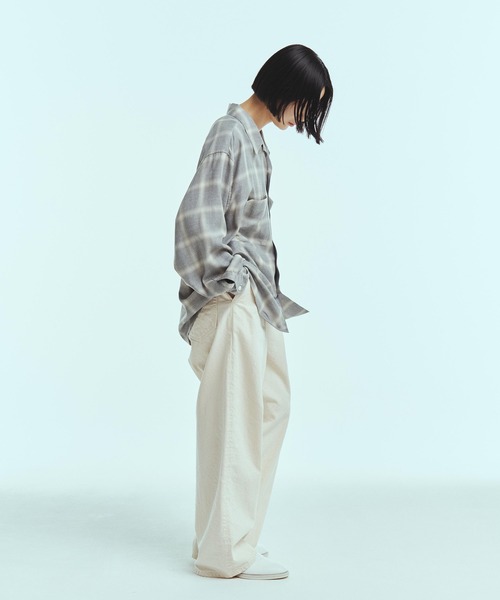 superNova.（スーパーノヴァ）の「Split yoke big shirt（シャツ/ブラウス・メンズ・グレー・SMALL/MEDIUM）」の4枚目の写真