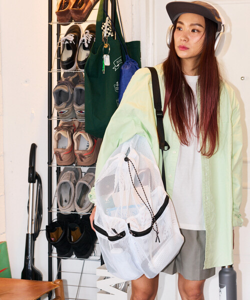 WEEKEND(ER)(ウィークエンダー)の「WEEKEND(ER) × FREAK'S STORE/ウィークエンダー × フリークスストア 別注 MESH DRAWSTRING BACKPACK バックパック(バックパック/リュック・メンズ・ホワイト/オレンジ/グレー/ブラック・ONE SIZE)」の7枚目の写真
