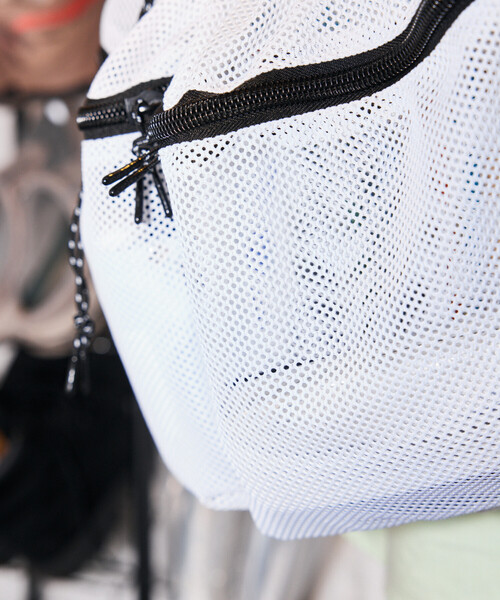 WEEKEND(ER)(ウィークエンダー)の「WEEKEND(ER) × FREAK'S STORE/ウィークエンダー × フリークスストア 別注 MESH DRAWSTRING BACKPACK バックパック(バックパック/リュック・メンズ・ホワイト/オレンジ/グレー/ブラック・ONE SIZE)」の14枚目の写真
