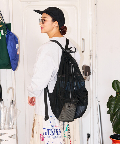 WEEKEND(ER)(ウィークエンダー)の「WEEKEND(ER) × FREAK'S STORE/ウィークエンダー × フリークスストア 別注 MESH DRAWSTRING BACKPACK バックパック(バックパック/リュック・メンズ・ホワイト/オレンジ/グレー/ブラック・ONE SIZE)」の18枚目の写真