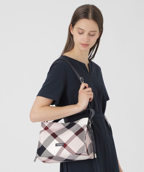BLUE LABEL CRESTBRIDGE（ブルーレーベルクレストブリッジ）の「クレストブリッジチェックカルゼギャザーバッグ（ショルダーバッグ・レディース・レッド/パープル系その他4・FREE）」の10枚目の写真