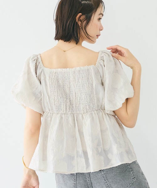 coca(coca)(コカ)の「フラワージャカードブラウス(シャツ/ブラウス・レディース・ライトグレー/ライトピンク・L/M/S)」の6枚目の写真