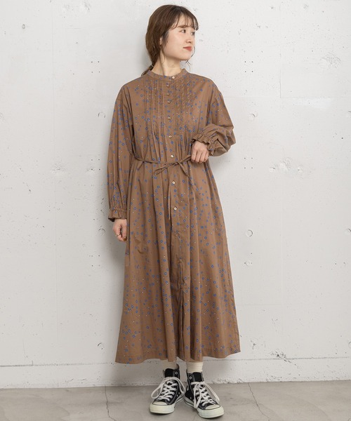 POU DOU DOU（プードゥドゥ）の「ランダムフラワープリントタックワンピース（ワンピース・レディース・オフホワイト/モカ/ブラック・3）」の14枚目の写真