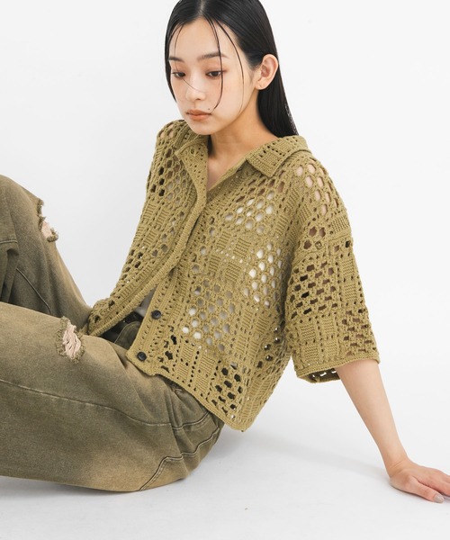 KBF（ケイビーエフ）の「クロシェニットシャツ（ニット/セーター・レディース・カーキ/アイボリー/チャコールグレー・ONE）」の3枚目の写真