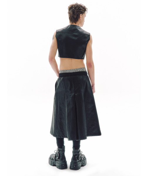 TRIPSHOP(トリップショップ)の「ショートジャケットクロップベスト(ベスト・レディース・ブラック・SMALL/MEDIUM)」の11枚目の写真
