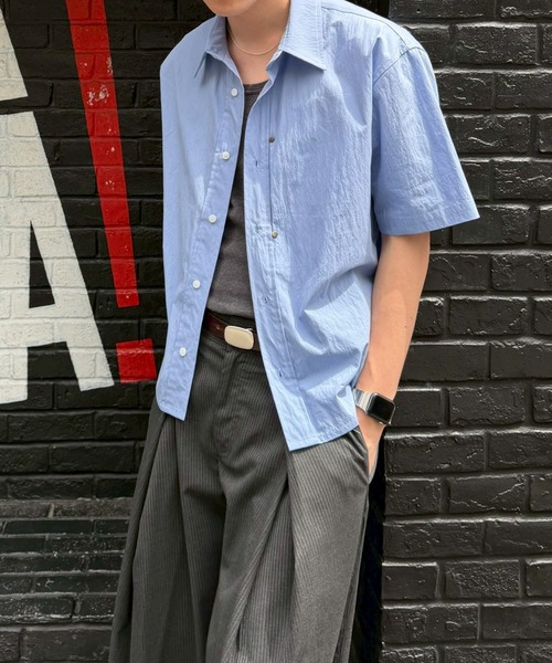 Chikashitsu +(チカシツプラス)の「【Chikashitsu +】cropped rivet shirt / 【チカシツプラス】クロップリベット半袖シャツ<着用動画あり>(シャツ/ブラウス・メンズ・アイボリー/スカイブルー/ブラック・ONE SIZE)」の5枚目の写真