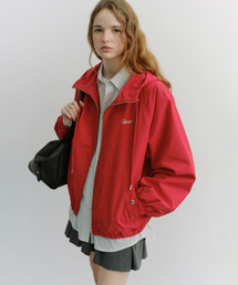 DUNST（ダンスト）の「UNISEX LOGO WINDBREAKER_UDJU6A113_RED（ナイロンジャケット）」