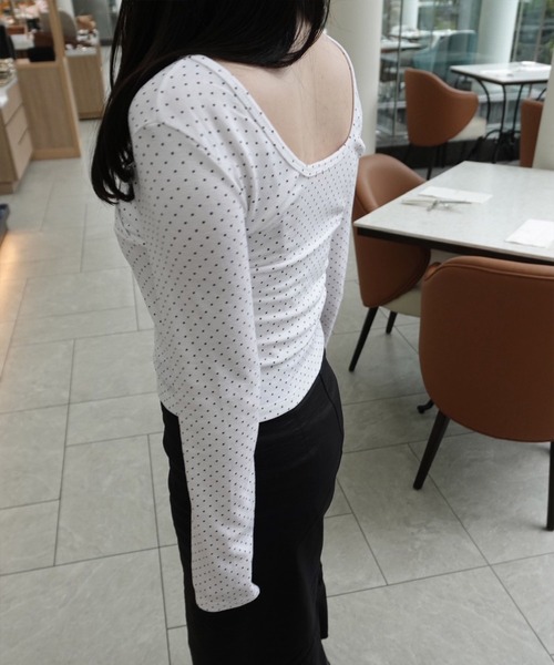 Reurie'(レウリィ)の「ドットVラップトップ(ayaka select) / きれいめ オフィスカジュアル 長袖 肌見せ 韓国(Tシャツ/カットソー・レディース・アイボリー/ホワイト/ネイビー・FREE)」の11枚目の写真