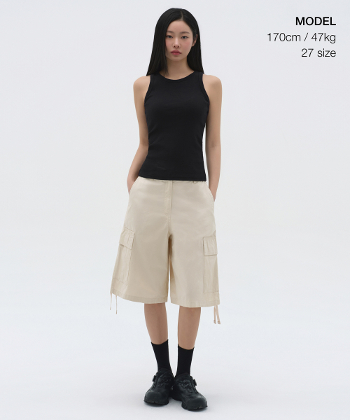MUSINSA STANDARD WOMAN（ムシンサスタンダードウーマン）の「ウィメンズワイドカーゴバミューダパンツ[クリーム]（その他パンツ・レディース・その他・24/25/26/27/28/29/30）」の2枚目の写真