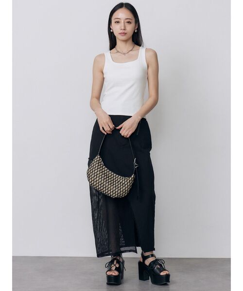 MURUA(ムルーア)の「カップ付きバックレースアップテレコタンク 夏服(タンクトップ・レディース・カーキ/ブラック/ホワイト/マスタード・FREE)」の6枚目の写真