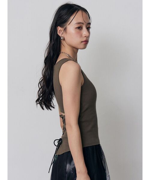 MURUA(ムルーア)の「カップ付きバックレースアップテレコタンク 夏服(タンクトップ・レディース・カーキ/ブラック/ホワイト/マスタード・FREE)」の13枚目の写真