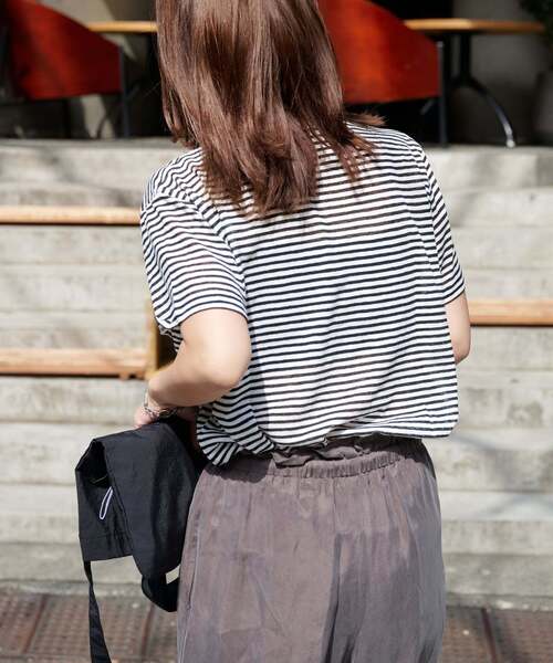 OUTDOOR PRODUCTS(アウトドアプロダクツ)の「シアースラブコットン エブリデイTEE(Tシャツ/カットソー・レディース・ネイビー/チャコールグレー/サックスブルー/ブラック/ブラウン/ホワイト・FREE)」の9枚目の写真