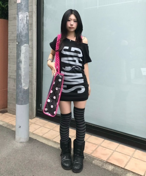 SCULPTOR(スカルプター)の「Swag Long Tee(Tシャツ/カットソー・レディース・イエロー/ブラック/ホワイト/ミント・SMALL/MEDIUM/LARGE/X-SMALL)」の12枚目の写真