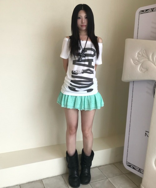 SCULPTOR(スカルプター)の「Swag Long Tee(Tシャツ/カットソー・レディース・イエロー/ブラック/ホワイト/ミント・SMALL/MEDIUM/LARGE/X-SMALL)」の14枚目の写真
