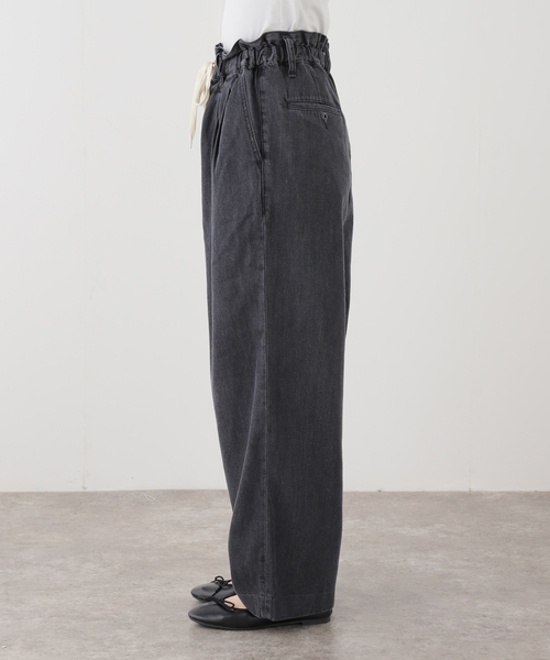 SLOBE IENA(スローブイエナ)の「LE DENIM DRAW WAISTバギーパンツ(デニムパンツ・レディース・ブラック・38/36)」の11枚目の写真