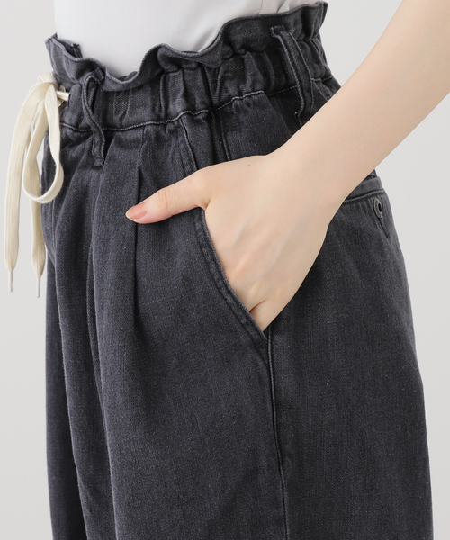 SLOBE IENA(スローブイエナ)の「LE DENIM DRAW WAISTバギーパンツ(デニムパンツ・レディース・ブラック・38/36)」の8枚目の写真