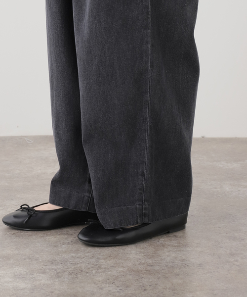 SLOBE IENA(スローブイエナ)の「LE DENIM DRAW WAISTバギーパンツ(デニムパンツ・レディース・ブラック・38/36)」の7枚目の写真