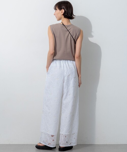 23区（ニジュウサンク）の「ハイエンド スリーブレス Tシャツ（Tシャツ/カットソー・レディース・ホワイト系/ダークブラウン系/ブラック系・38）」の15枚目の写真