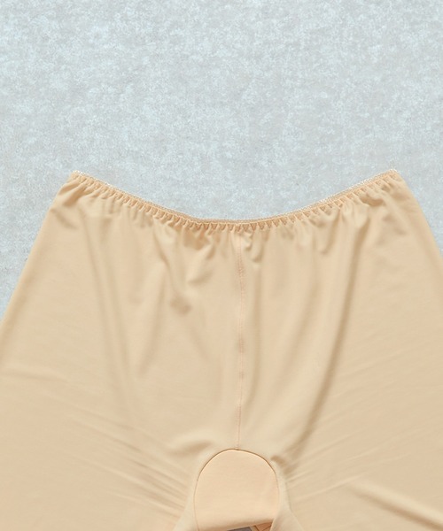 Futier land(フューティアランド)の「【ペチパンツ/インナーパンツ】接触冷感シームレスペチコートショーツ / 透け防止(その他パンツ・レディース・ブラック/ホワイト/ベージュ・X-LARGE/MEDIUM)」の10枚目の写真