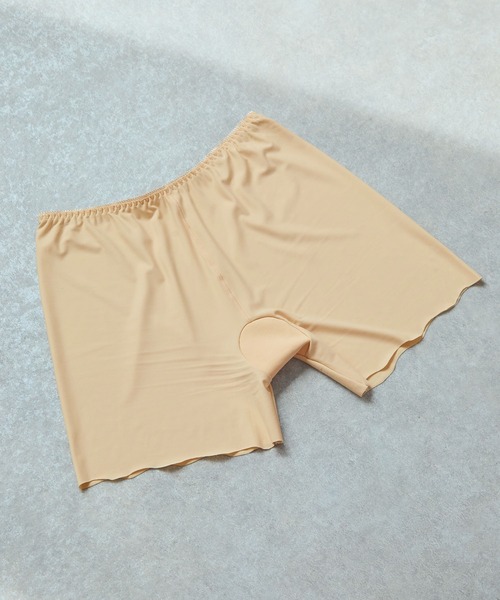 Futier land(フューティアランド)の「【ペチパンツ/インナーパンツ】接触冷感シームレスペチコートショーツ / 透け防止(その他パンツ・レディース・ブラック/ホワイト/ベージュ・X-LARGE/MEDIUM)」の15枚目の写真