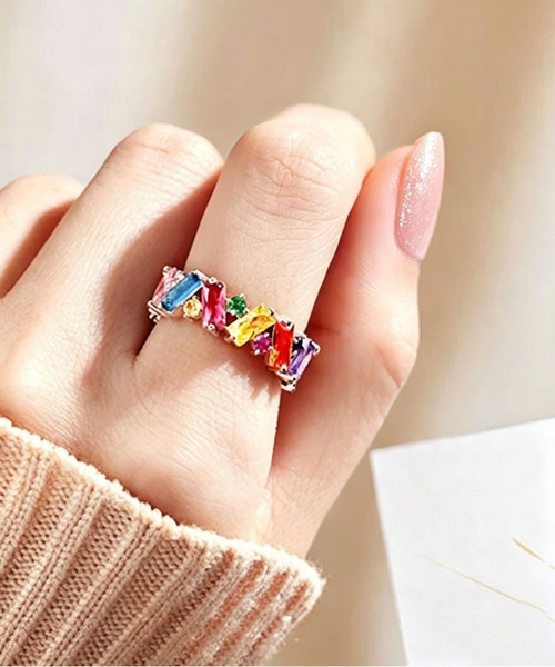 LA VORAGINE(ラ ヴォラジネ)の「カラフルスクエアジルコンリング(リング・レディース・シルバー/ゴールド・11号/13号/15号)」の6枚目の写真