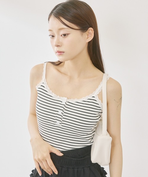 P.V.T(ピーブイティー)の「レースデザインヘンリーネックキャミ(キャミソール・レディース・Black/ホワイト系その他/ブラック系その他/ホワイト系その他2・F)」の18枚目の写真