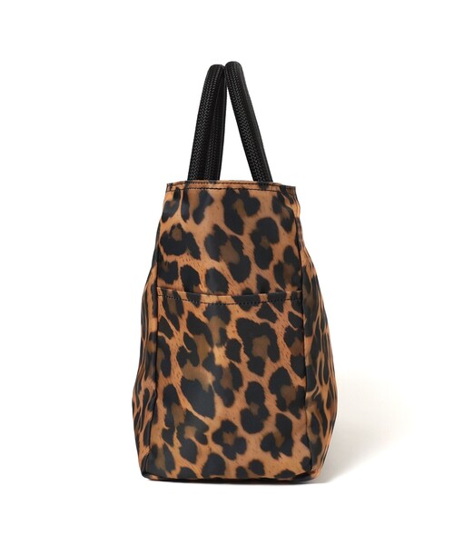 Demi-Luxe BEAMS（デミルクス ビームス）の「【別注】NOMADIS / SAC2 WIDE レオパード ロゴ トートバッグ（トートバッグ・レディース・その他・ONE SIZE）」の4枚目の写真