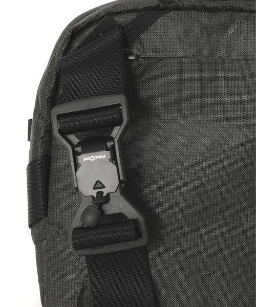 Aer(エアー)の「Aer(エアー)Day Sling 4 Max Ultra AER-28074(ボディバッグ/ウエストポーチ・メンズ・ブラック・F)」の7枚目の写真