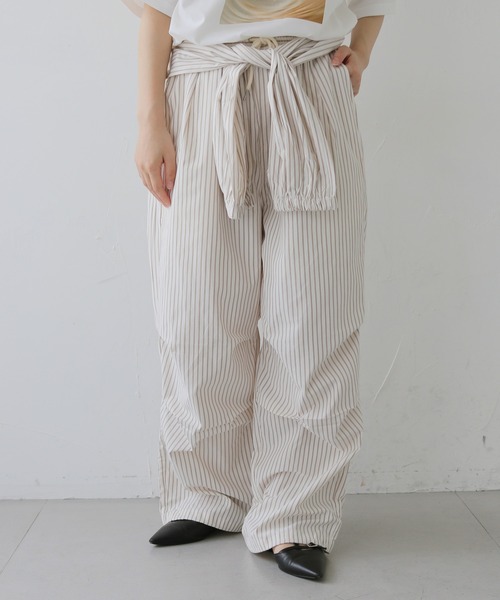 cheriella（シェリエラ）の「【cheriella】ストライプ柄レイヤードイージーパンツ　STRIPE LAYERED EASY PANTS（その他パンツ・レディース・オフホワイト/ブルー・FREE）」の4枚目の写真