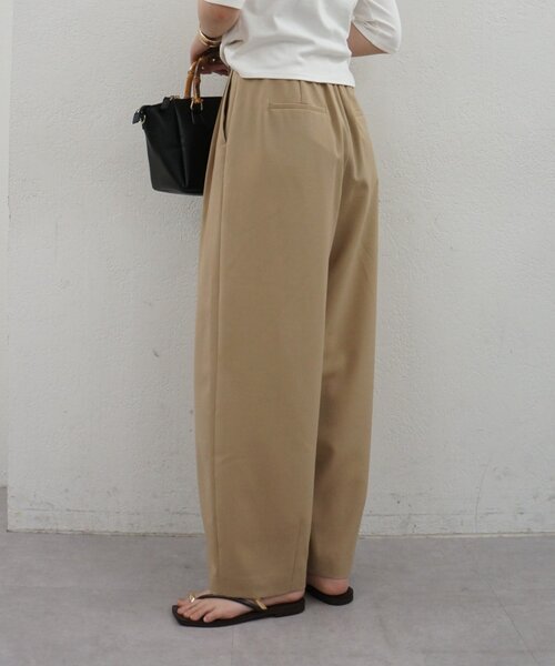 LOUNGEDRESS(ラウンジドレス)の「ライトバレルレッグパンツ(その他パンツ・レディース・チャコールグレー/ベージュ・MEDIUM/SMALL)」の20枚目の写真