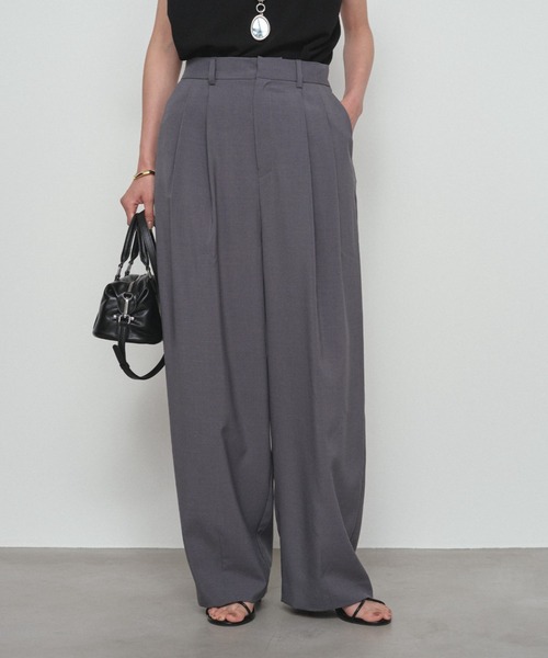 LOUNGEDRESS(ラウンジドレス)の「ライトバレルレッグパンツ(その他パンツ・レディース・チャコールグレー/ベージュ・MEDIUM/SMALL)」の6枚目の写真