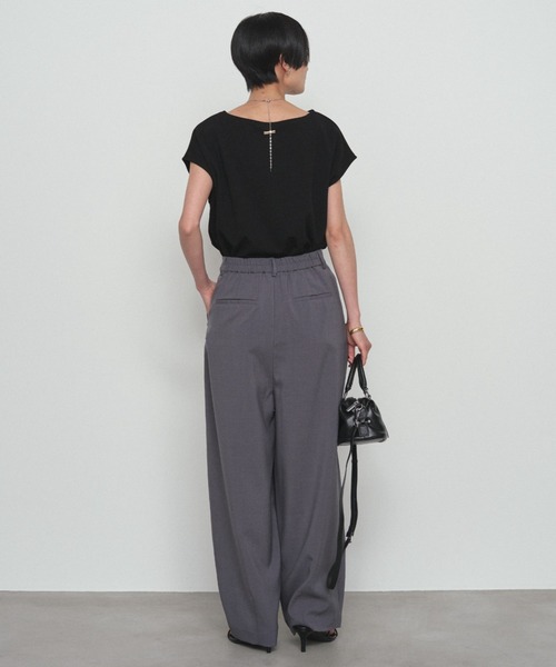 LOUNGEDRESS(ラウンジドレス)の「ライトバレルレッグパンツ(その他パンツ・レディース・チャコールグレー/ベージュ・MEDIUM/SMALL)」の9枚目の写真