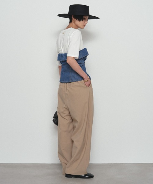 LOUNGEDRESS(ラウンジドレス)の「ライトバレルレッグパンツ(その他パンツ・レディース・チャコールグレー/ベージュ・MEDIUM/SMALL)」の13枚目の写真