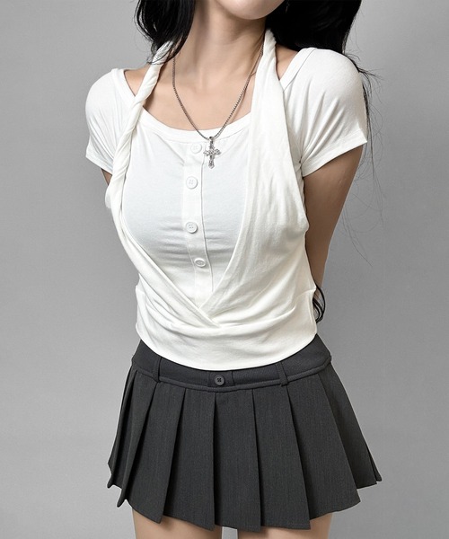 FOLLOWIN（フォロウィン）の「3color/ホルターレイヤードオフショルトップス（Tシャツ/カットソー・レディース・ホワイト/ブラック/グレー・FREE）」の4枚目の写真