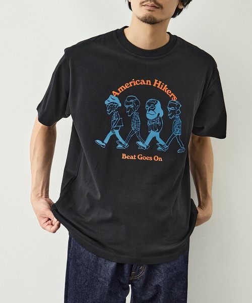 LOOSE JOINTS(ルーズジョインツ)の「【LOOSE JOINTS/ルーズジョインツ】MASATO MAEKAWA - AMERICAN HIKERS S/S TEE(Tシャツ/カットソー・メンズ・ブラック/ホワイト・L/M)」の1枚目の写真
