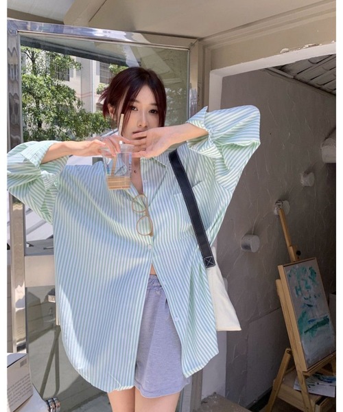 CHEER(チアー)の「オーバーサイズ ルーズストライプ長袖シャツ(シャツ/ブラウス・レディース・ブルー/グリーン/ピンク・FREE)」の15枚目の写真