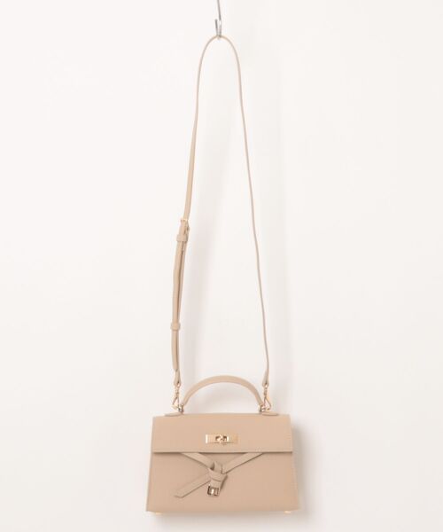 CHARLES & KEITH(チャールズ & キース)の「Tricha トリチャ ノッテッドベルト トップハンドルバッグ(ハンドバッグ・レディース・ブラック/ピンク/ベージュ系その他6・S)」の14枚目の写真