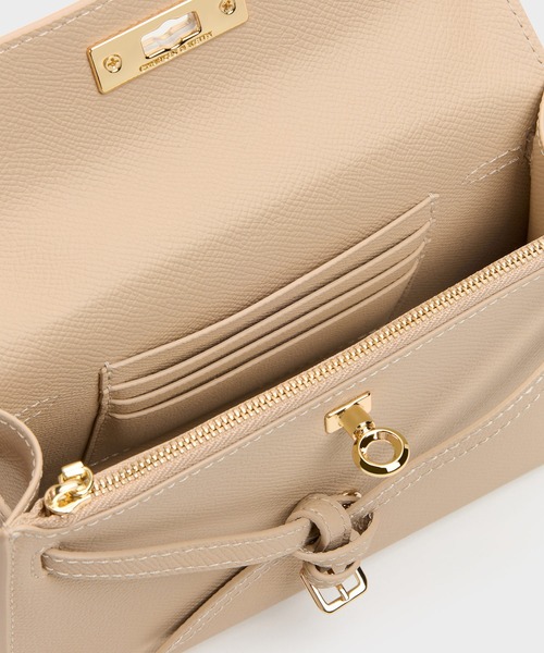CHARLES & KEITH(チャールズ & キース)の「Tricha トリチャ ノッテッドベルト トップハンドルバッグ(ハンドバッグ・レディース・ブラック/ピンク/ベージュ系その他6・S)」の17枚目の写真