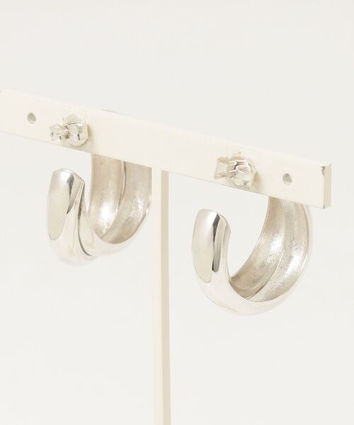 NUUK(ヌーク)の「EARRINGS ORBIT(ピアス(両耳用)・レディース・シルバー・ONE SIZE)」の6枚目の写真
