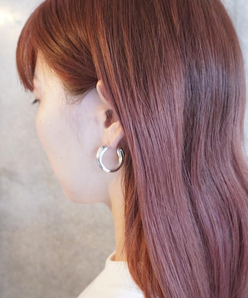 NUUK(ヌーク)の「EARRINGS ORBIT(ピアス(両耳用)・レディース・シルバー・ONE SIZE)」の2枚目の写真