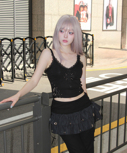 CHERRYQUIRI(チェリーキュリー)の「cross patch lace sleeveless - black(Tシャツ/カットソー・レディース・その他・FREE)」の1枚目の写真