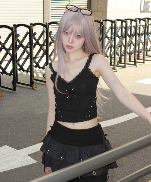 CHERRYQUIRI(チェリーキュリー)の「cross patch lace sleeveless - black(Tシャツ/カットソー・レディース・その他・FREE)」の3枚目の写真