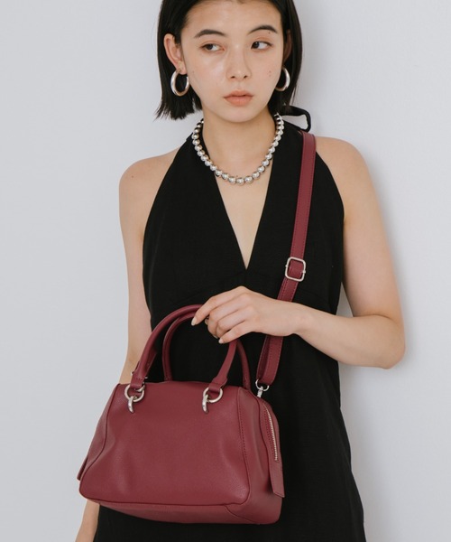 AIDELL(エイデル)の「フェイクレザー2wayミニボストンバッグ/500mlペットボトル収納可能(ボストンバッグ・レディース・グリーン/ブラック/バーガンディー/ブラウン/ホワイト/シルバー・FREE)」の5枚目の写真