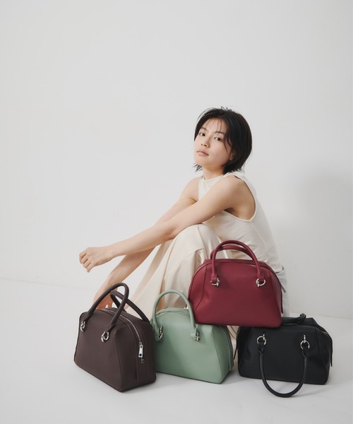 AIDELL(エイデル)の「フェイクレザー2wayミニボストンバッグ/500mlペットボトル収納可能(ボストンバッグ・レディース・グリーン/ブラック/バーガンディー/ブラウン/ホワイト/シルバー・FREE)」の11枚目の写真