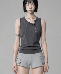 Two-Line Button Short Sleeveless (Charcoal)