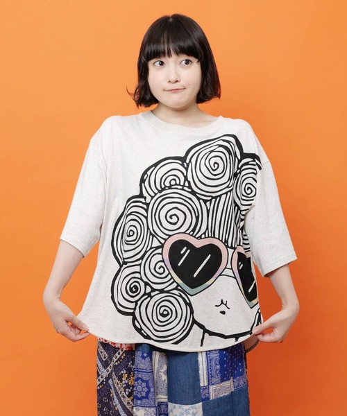 ScoLar（スカラー）の「162728：サングラススカラーちゃん UVプリントTシャツ（Tシャツ/カットソー・レディース・オフホワイト/チャコールグレー・M）」の3枚目の写真