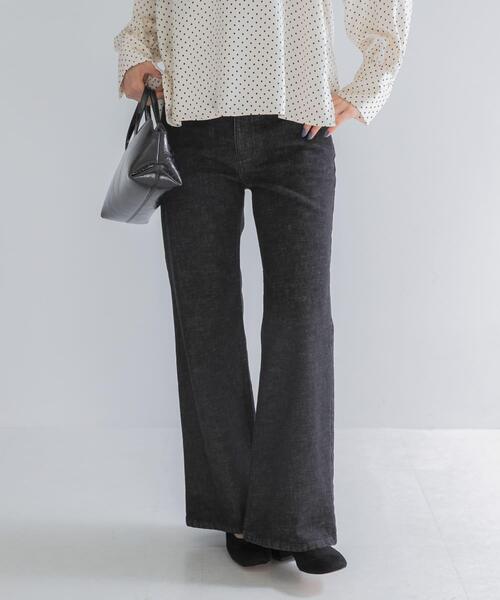 URBAN RESEARCH ROSSO WOMEN(アーバンリサーチ ロッソ)の「PERFECT FLARE DENIM(デニムパンツ・レディース・ブラック・38/36/TALL)」の5枚目の写真