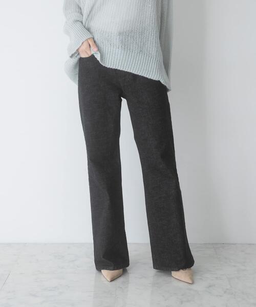 URBAN RESEARCH ROSSO WOMEN(アーバンリサーチ ロッソ)の「PERFECT FLARE DENIM(デニムパンツ・レディース・ブラック・38/36/TALL)」の22枚目の写真
